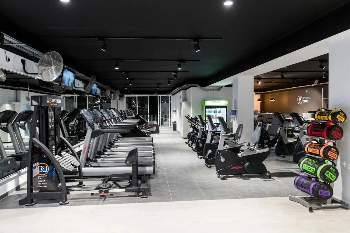 М5 фитнес. 24/7 Fitness Club Новосибирск. Фит клаб Селигерская. Фитнес в Таллине. Кинекст фитнес клуб.