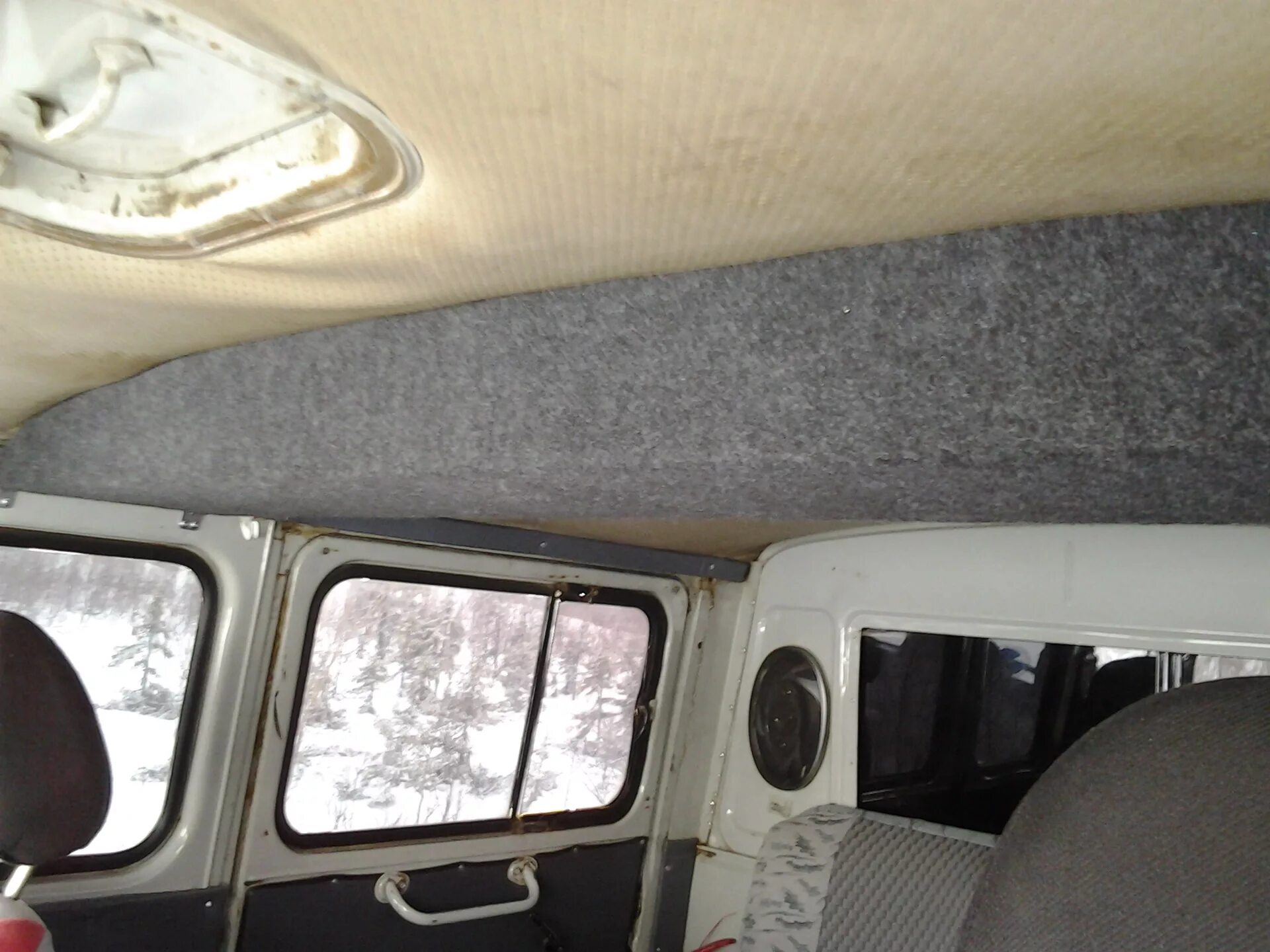 Полка в уаз буханку. Акустическая полка уаз 3303. Полка в уаз буханку. Потолочная консоль уаз 3151. Уаз 3303 полка под магнитолу.