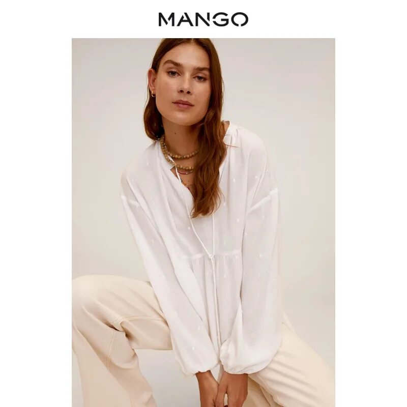 Mango футболка женская белая. Манго женские mango. Черное пальто mango. Mango woman. Mango woman.