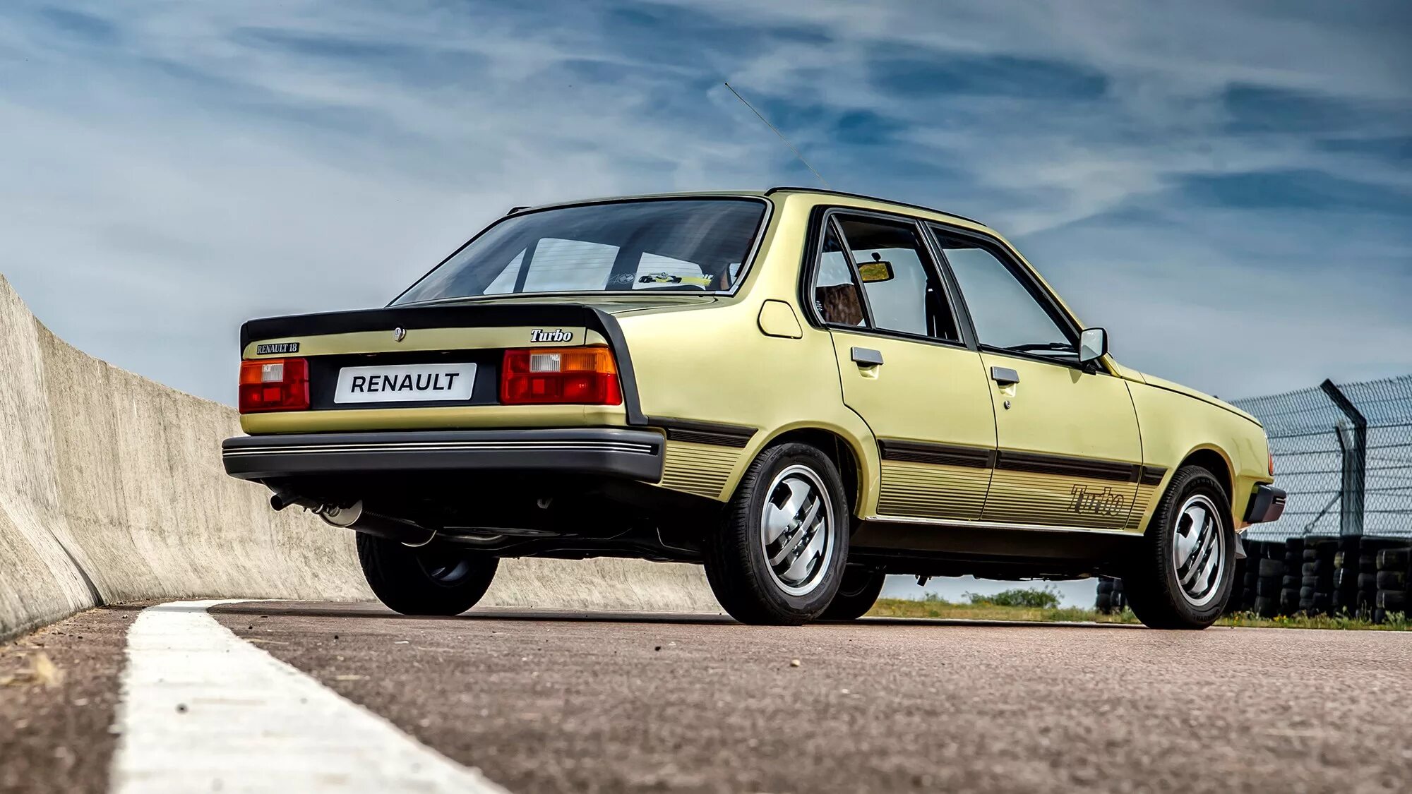 Renault 18