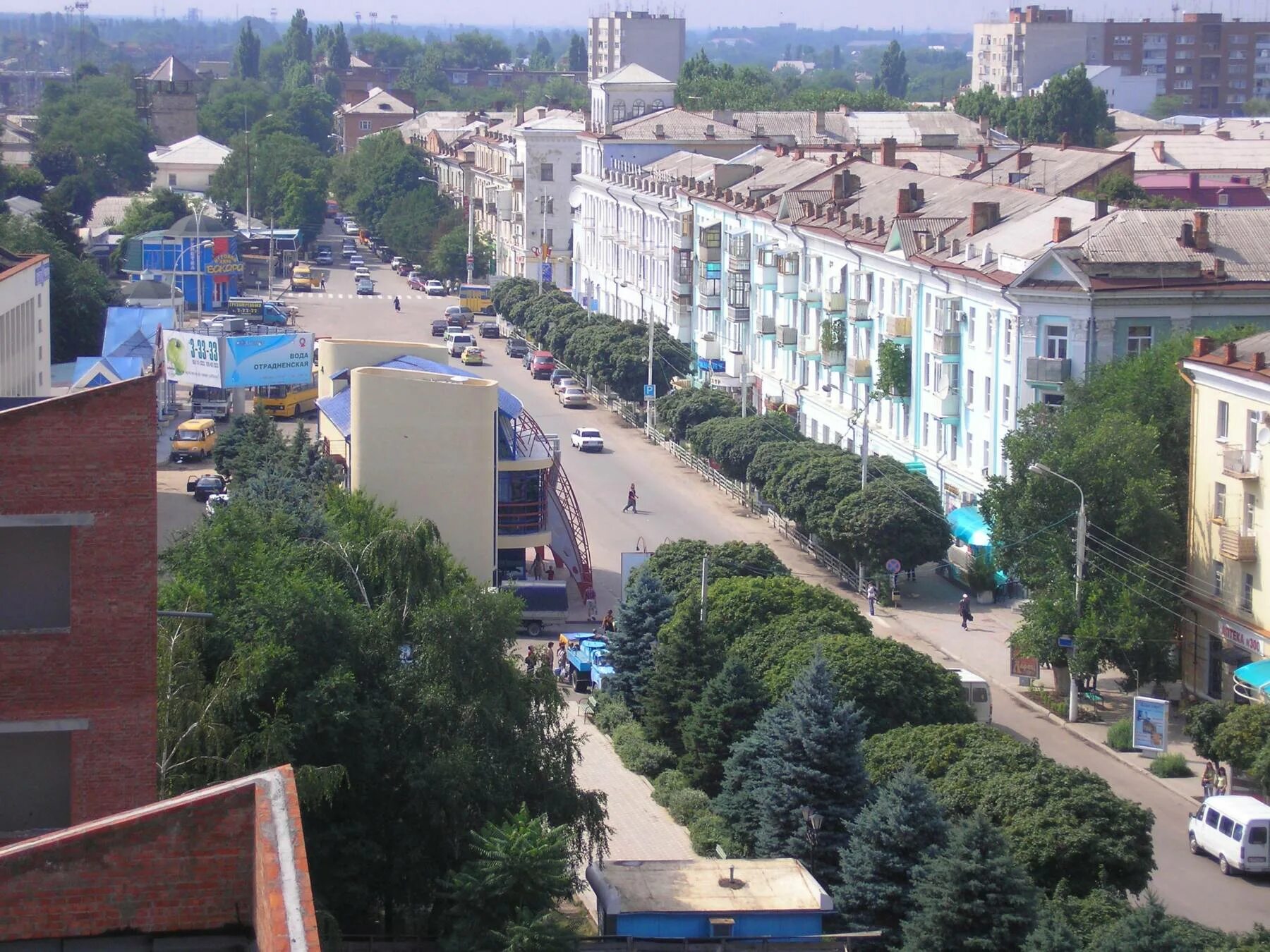 Погода г армавир краснодарский. Армавир Краснодарский край. Население Армавира Краснодарский край. Гостиница Северная Армавир. Площадь города Армавир Краснодарский край.