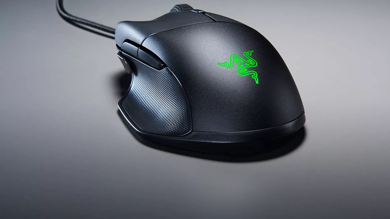 Игровая мышь razer basilisk