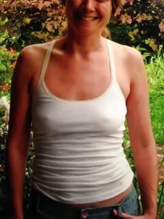 Грудь через футболку - 81 фото 