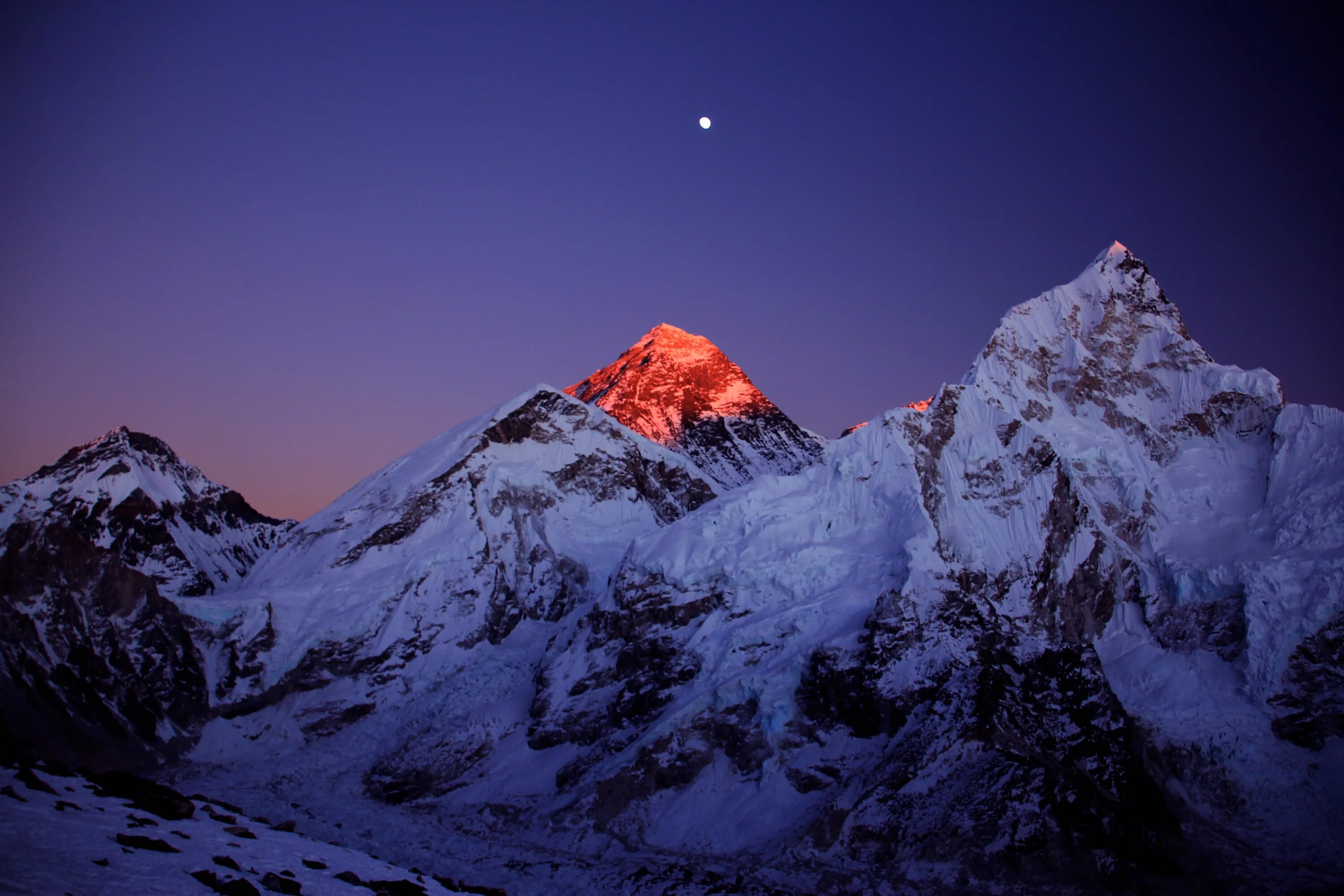 «Сагарматха» = Эверест = Джомолунгма). Лхоцзе гора Гималаи. Эверест Лхоцзе нупцзе. Джомолунгма (Гималаи) - 8848.