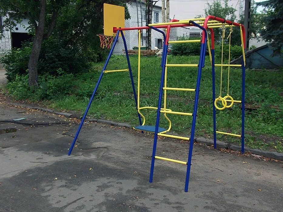 Металлическая площадка для дачи