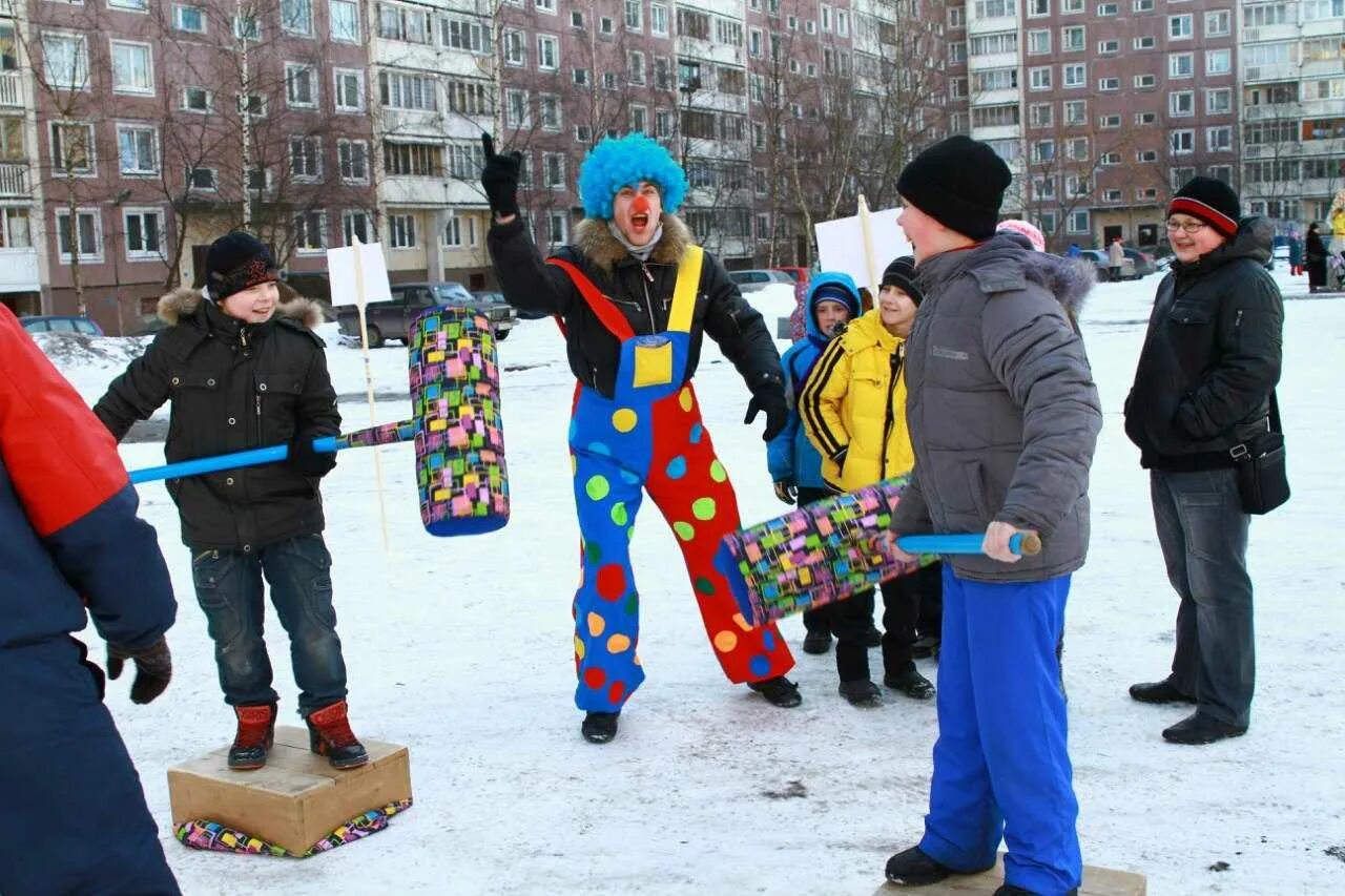 Игры на улице на масленицу в школе. Игры забавы на масленицу для детей на улице. игры на масленицу на улице для детей. уличные забавы на масленицу. конкурсы на масленицу на улице для детей.