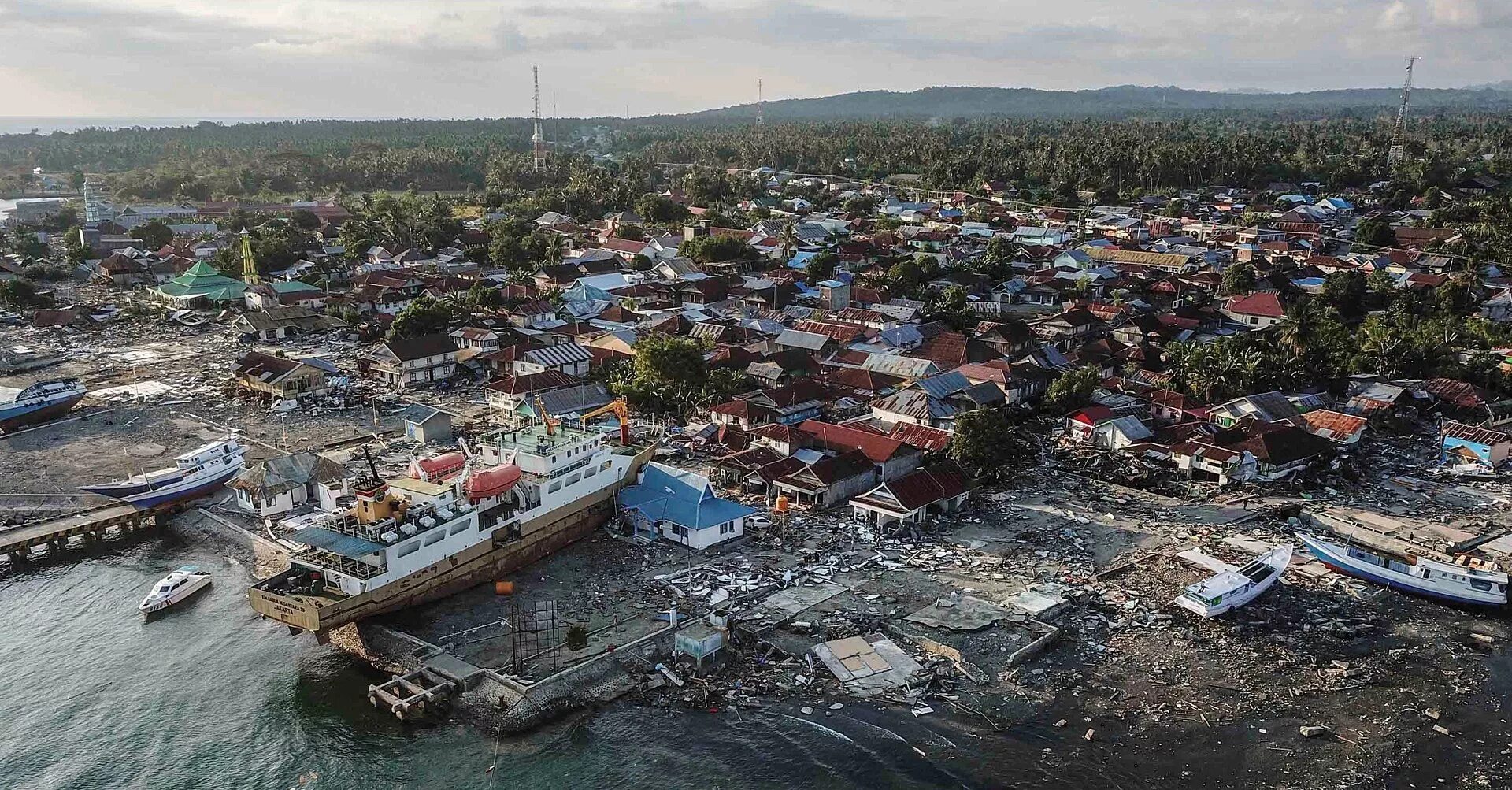 Морские землетрясения. ЦУНАМИ Сулавеси Индонезия 2018. Tsunami в Индонезии 2004.