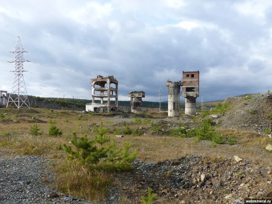 Новости на покровском руднике. Покровск-Уральский Свердловская область. Покровск-Уральский Свердловская область карьер. Покровск Уральский Североуральск. Покровское месторождение Онежский район.