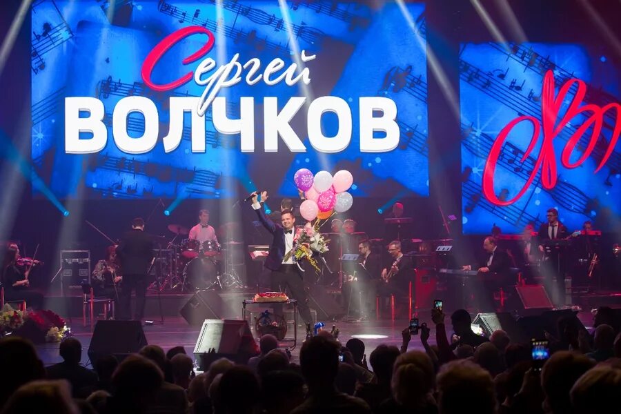 Юбилей бкз октябрьский 2022. Концерт бкз октябрьский 9 мая. 22. Бкз октябрьский зал фото балкона. 3 апреля бкз октябрьский.