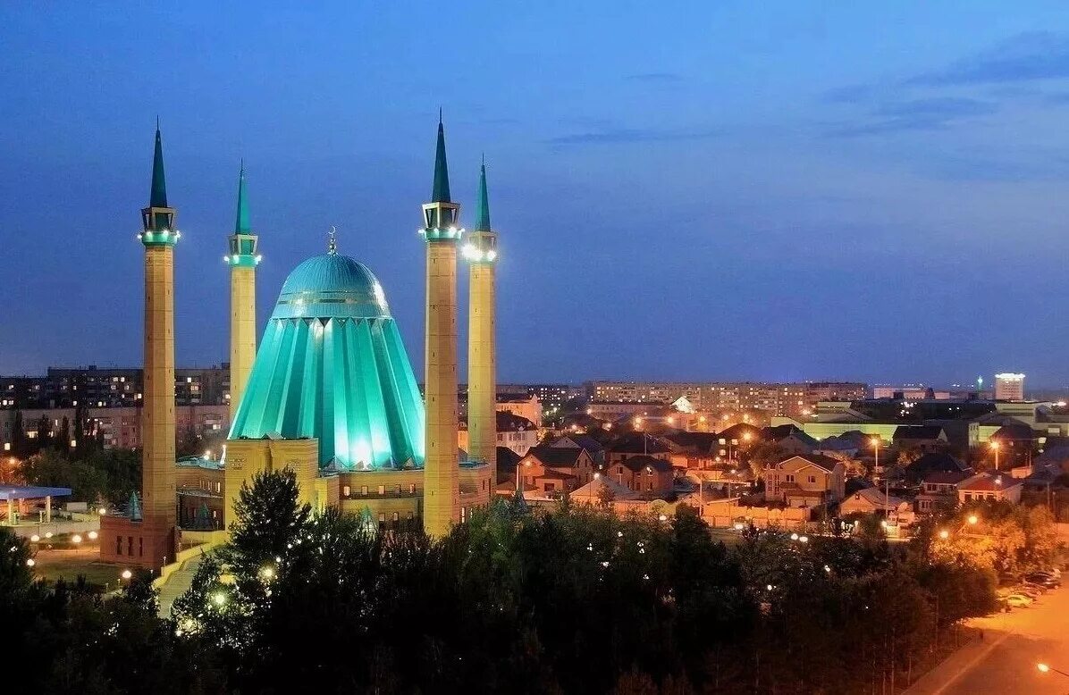 г. город павлодар казахстан. павлодар. набережная павлодара фонтан. павлодар рк.