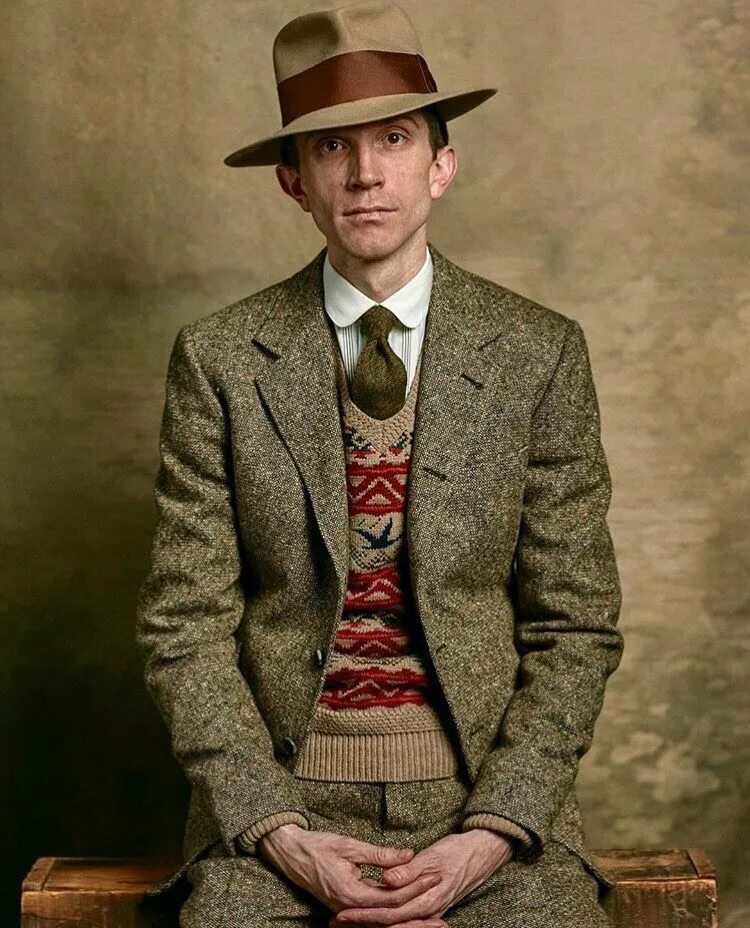 Старый мужской костюм. Твидовый костюм 20 века мужской. Английский твидовый пиджак. Твидовый костюм 19 века Британии. Твидовый пиджак мужской Ирландия.