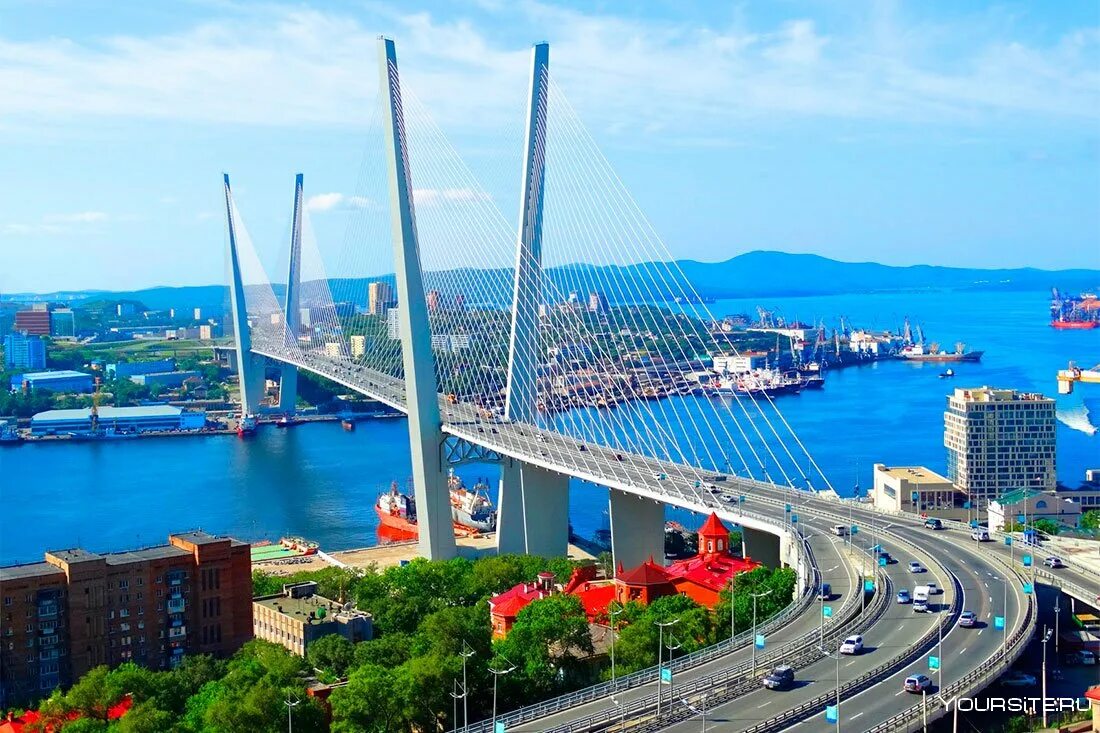 2 vladivostok. Мост золотой Рог Владивосток. Бухта золотой Рог Владивосток. Владивосток достопримечательности золотой мост. Мост через бухту золотой Рог во Владивостоке.