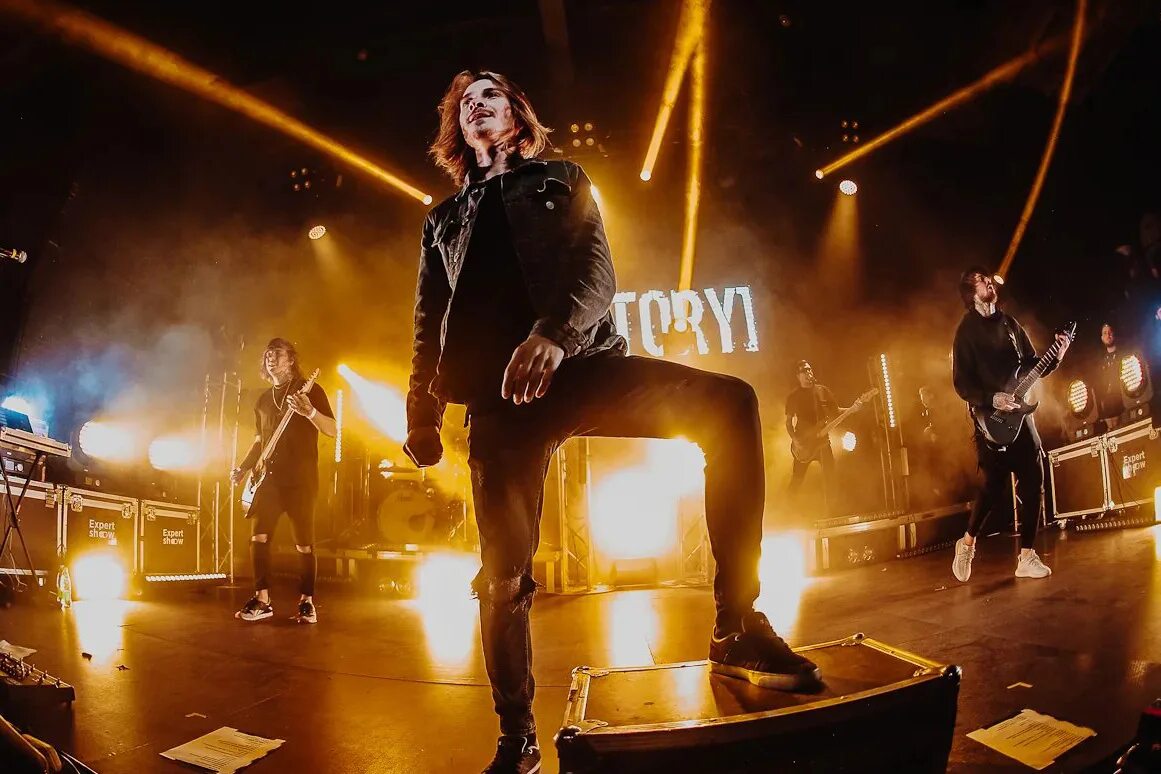 Вокалист amatory 2022. Amatory илья. Amatory 2021 концерт. Синий концерт. Amatory - родина.