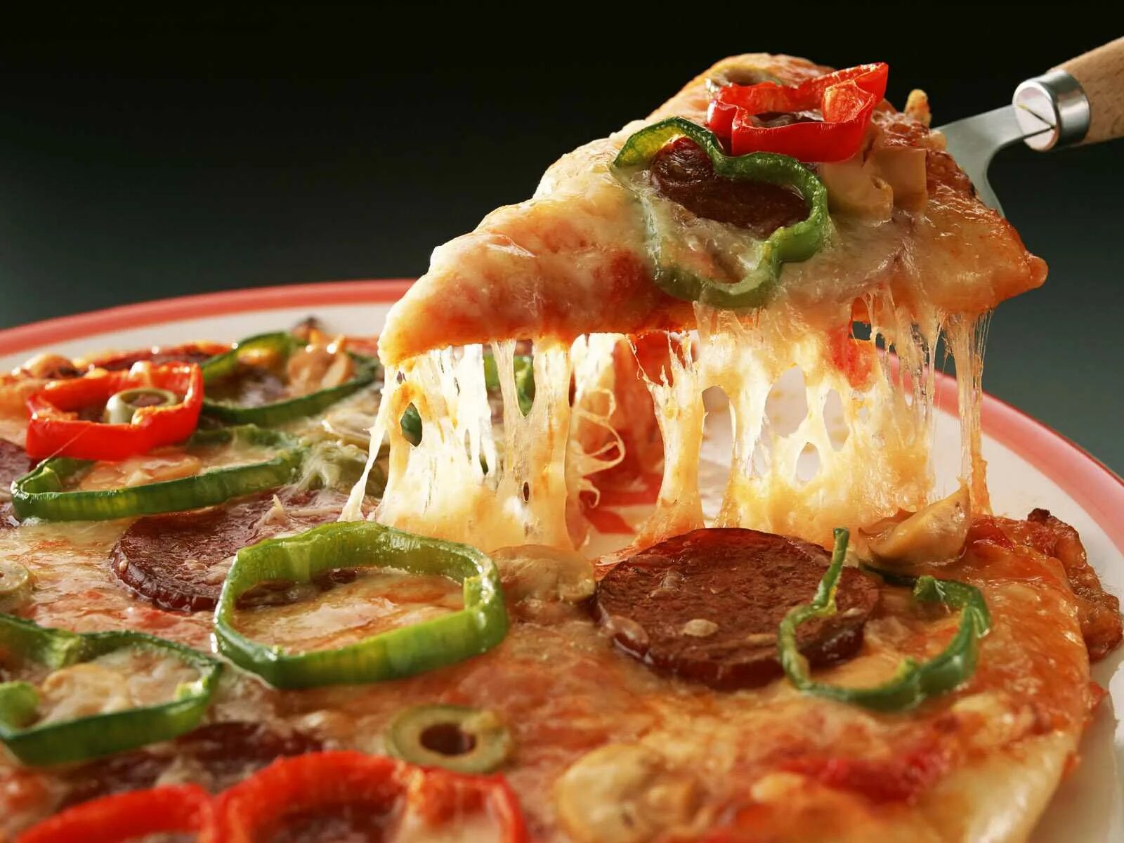 Самая вкусная страница. Итальянская кухня. "Пицца". Самые вкусные и аппетитные блюда. Аппетитные блюда пицца.
