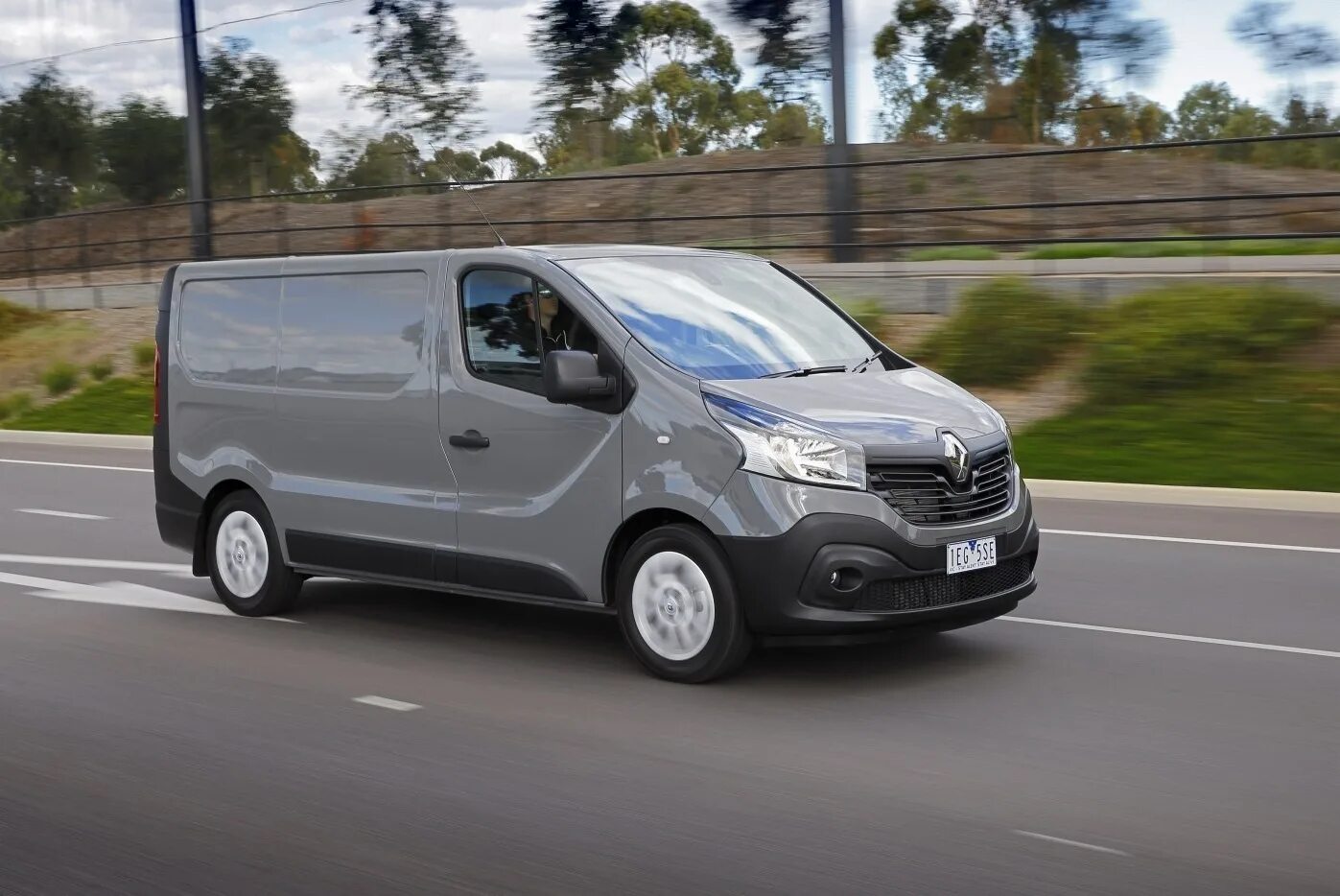 Рено трафик 1.6. Renault Renault Trafic. Renault Trafic DCI 115. Рено трафик 4. Рено трафик 2014 грузовая.