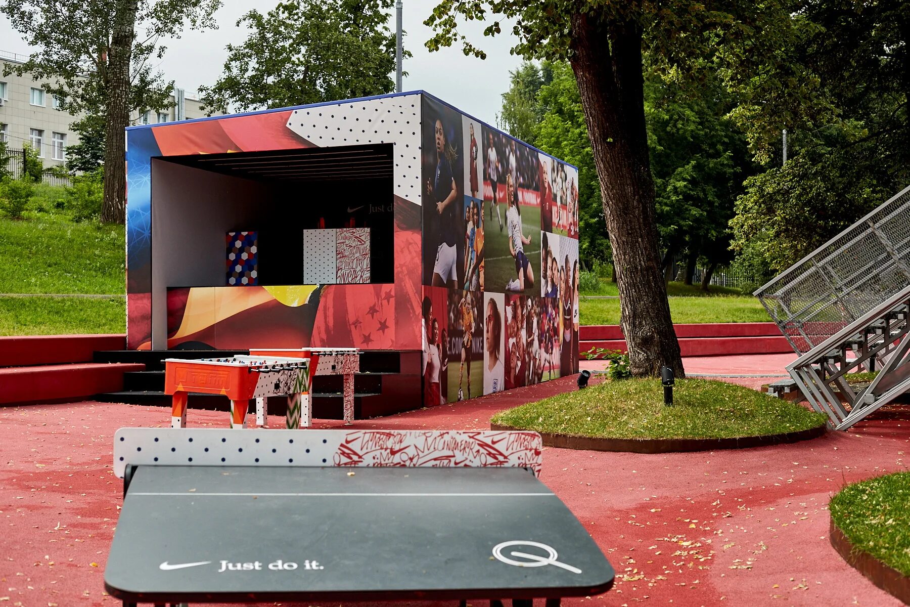 Nike Box парк Горького. Nike Box msk. Nike Box msk баскетбольная площадка. Nike в парке Горького. Найк бокс