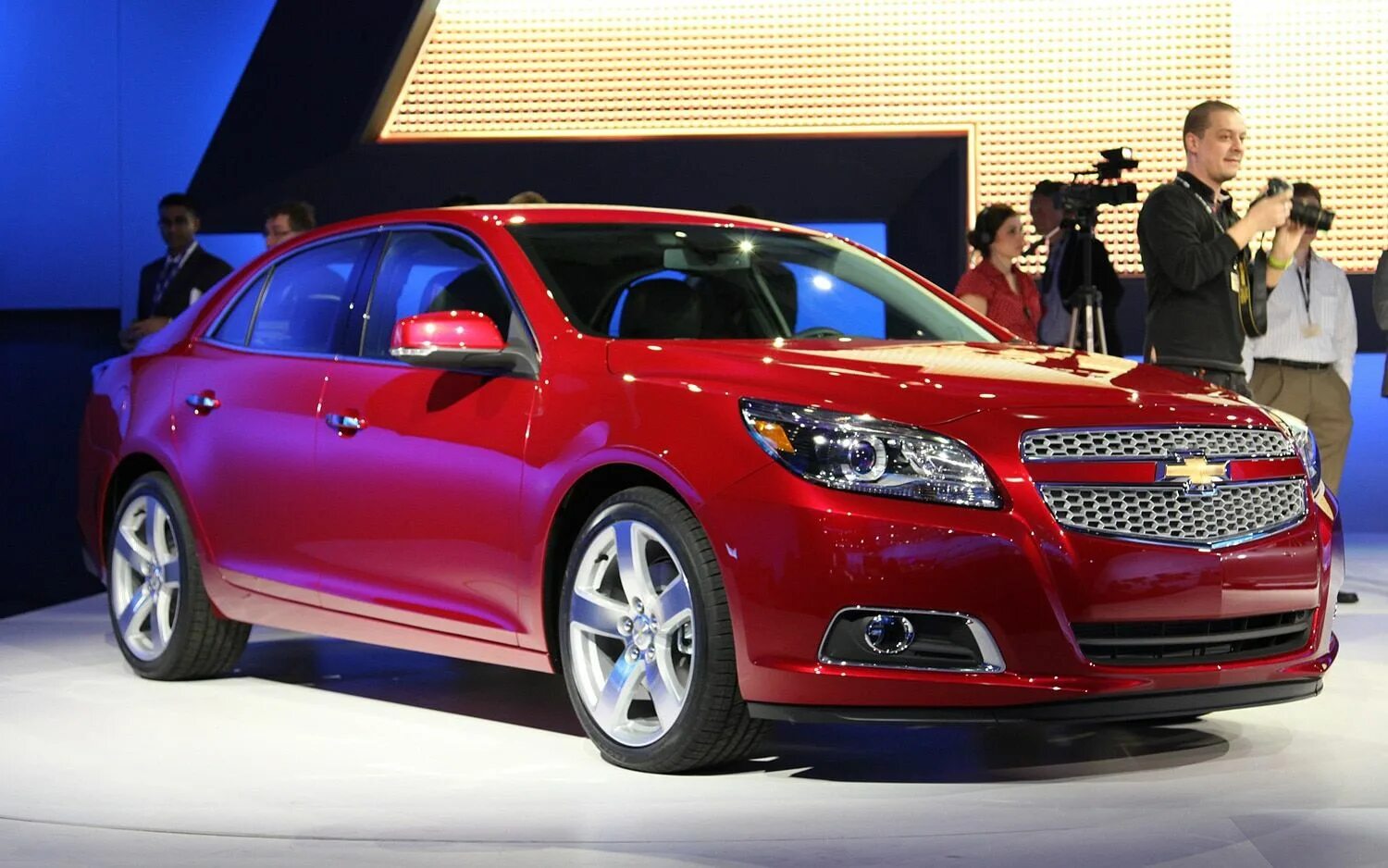 Шевроле машина страна. Chevrolet Malibu 2022. Chevrolet Malibu 2012. Шевроле Малибу 2023. Новый Шевроле Малибу 2012.