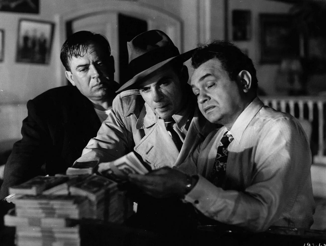 Чуть быстрее ларго 5 букв. Риф ларго  key largo (1948).