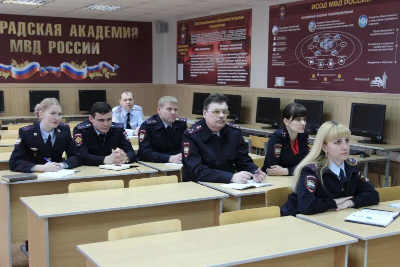 Можно ли без образования устроиться в полицию. Полиция россии. Полицейская форма. Основные принципы деятельности полиции. Можно ли без образования устроиться в полицию.