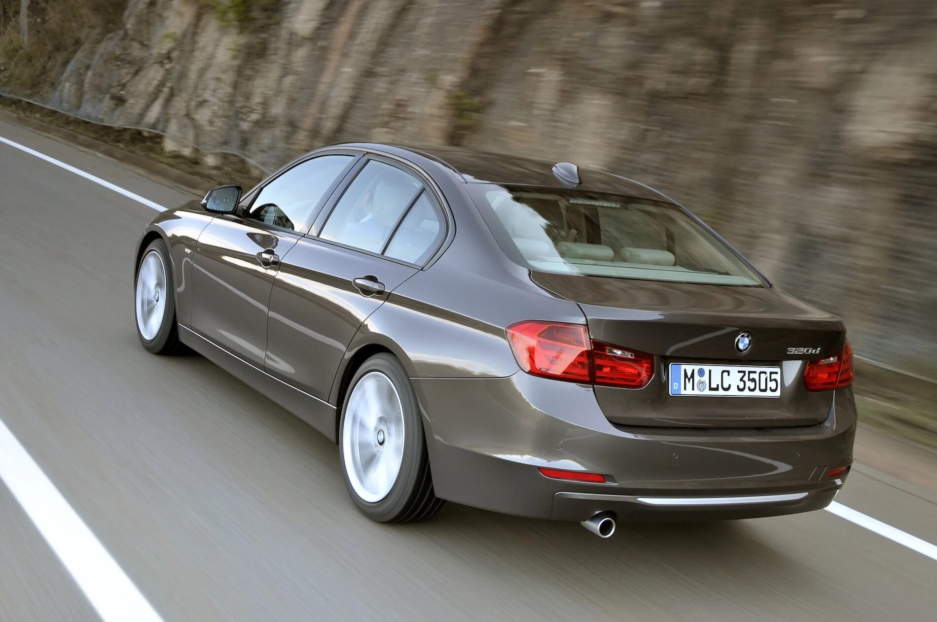 Купить бмв 3 дизель. BMW 3 f30. BMW 3-Series f30 2013. БМВ f30 1?6. БМВ 320 дизель 2013.