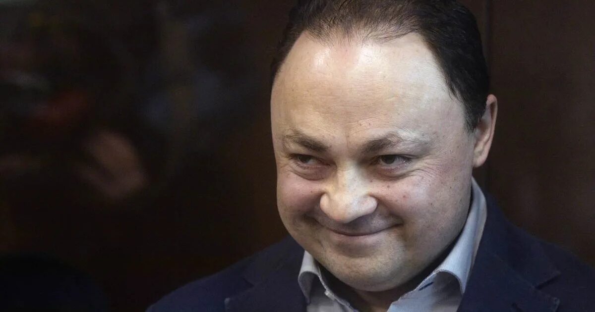 Пушкарев мэр. Пушкарой игар сергеевич. Игорь сергеевич пушкарёв. Пушкарев мэр. Пушкарев игорь сергеевич мэр владивостока.