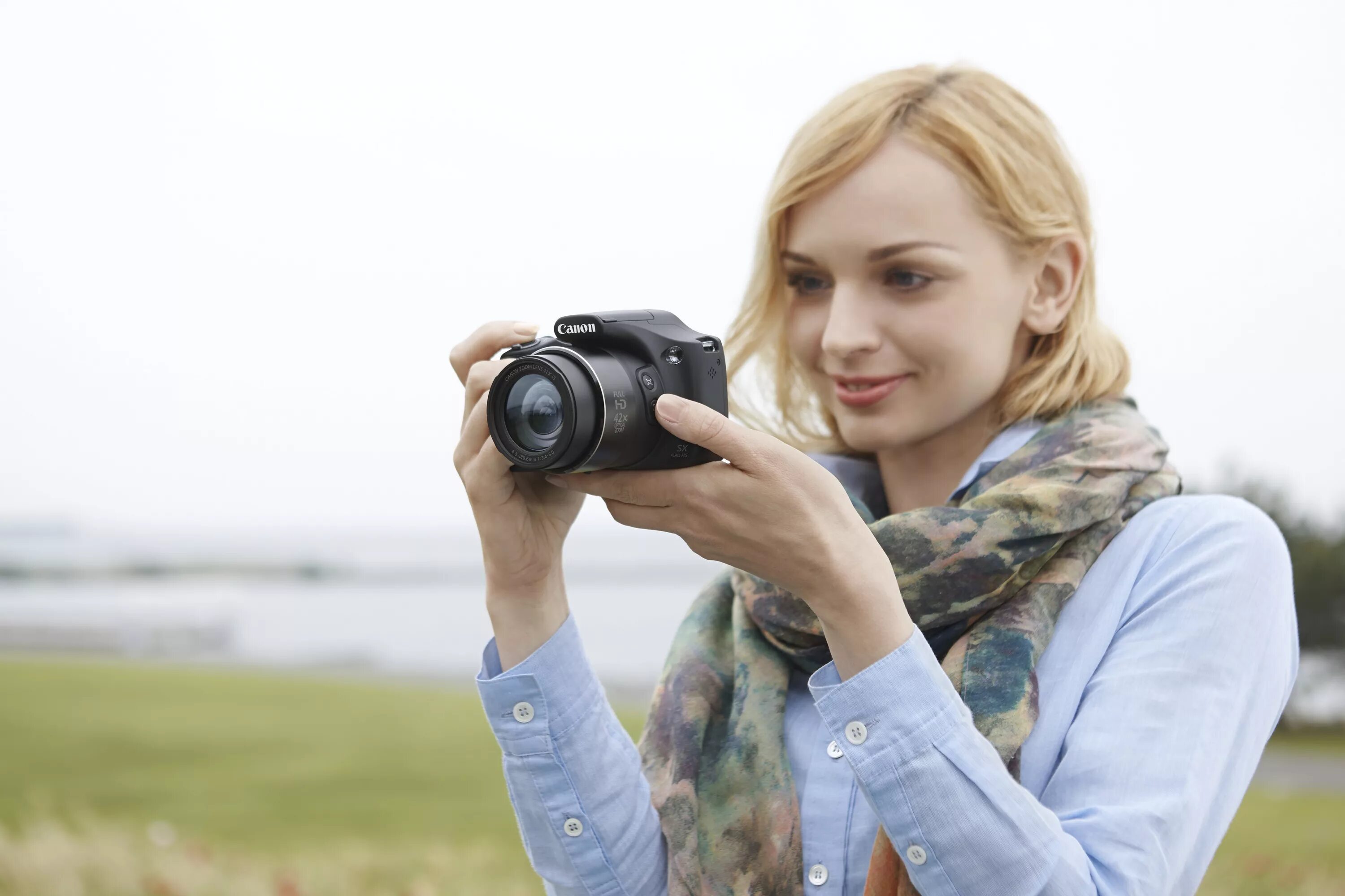 фотки сделанные на фотоаппарат. девушка фотограф. камера фото canon powershot sx520 hs. фотки сделанные на фотоаппарат. фотки сделанные на фотоаппарат.