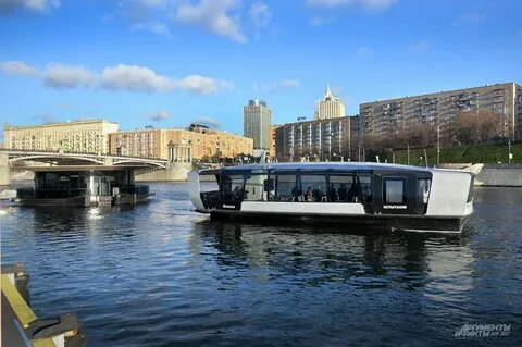Электросудно по москве реке