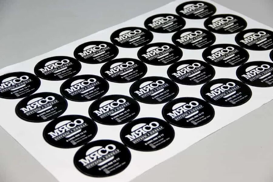 Стикеры с логотипом. Круглые наклейки. Наклейки с логотипом. Наклейки для печати. Печать круглых наклеек.