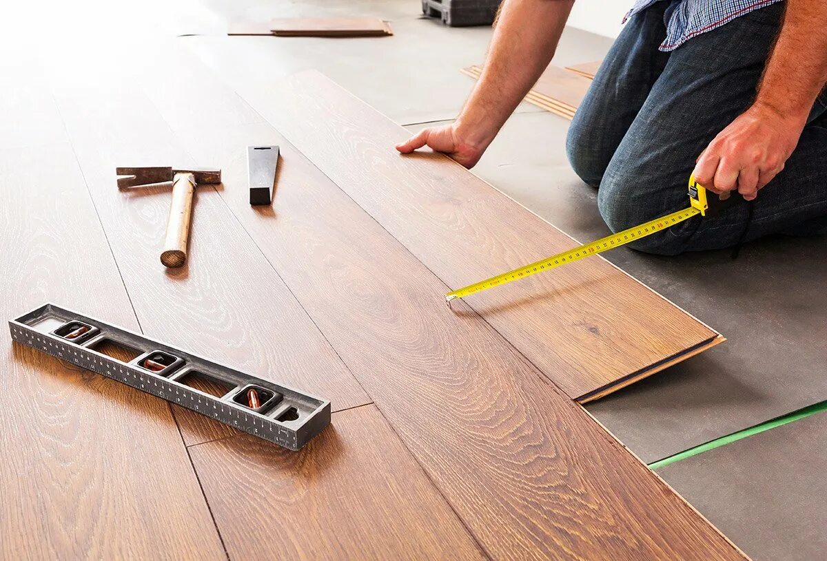 Как правильно паркет. Ламинат Laminate Flooring. Укладка ламината Квик степ. Укладка напольных покрытий. Укладка ламината на пол.