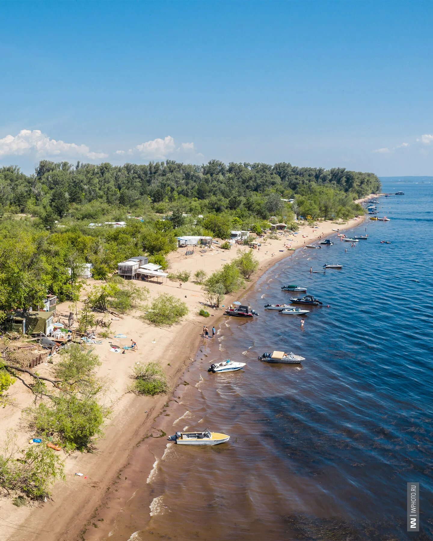 Отдохнуть летом на волге. Волга берег Самара Заволга. Красивые места на Волге для отдыха. Пляж Заволга. Заволга летом.