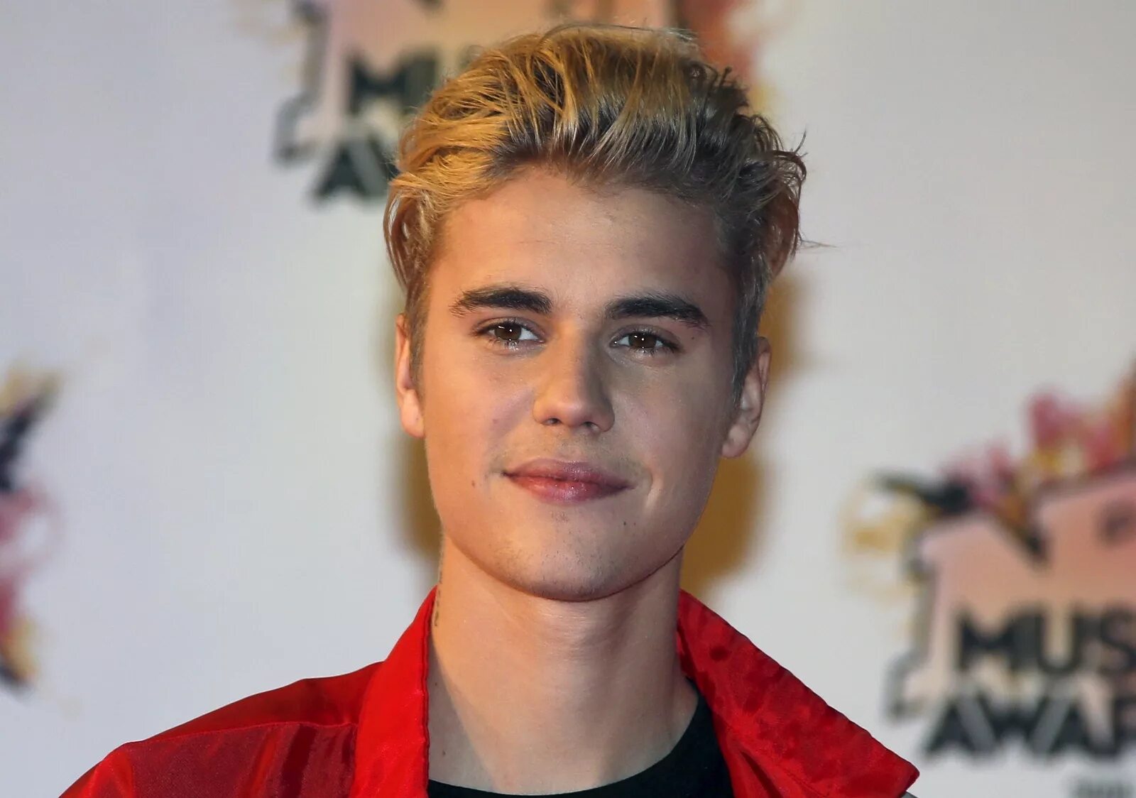 Бибер жив. Justin Bieber. Джастин Бибер молодой. Бибер 2021. Джастин Бибер фото.