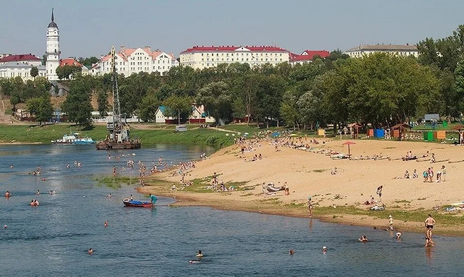 Река днепр могилев. Могилев городской пляж. могилев река днепр. могилев пляж днепр. днепр в могилеве.