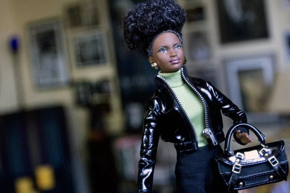 Темнокожая кукла. Барби Джо Джо. Barbie Fashionistas афро. Барби Зина.