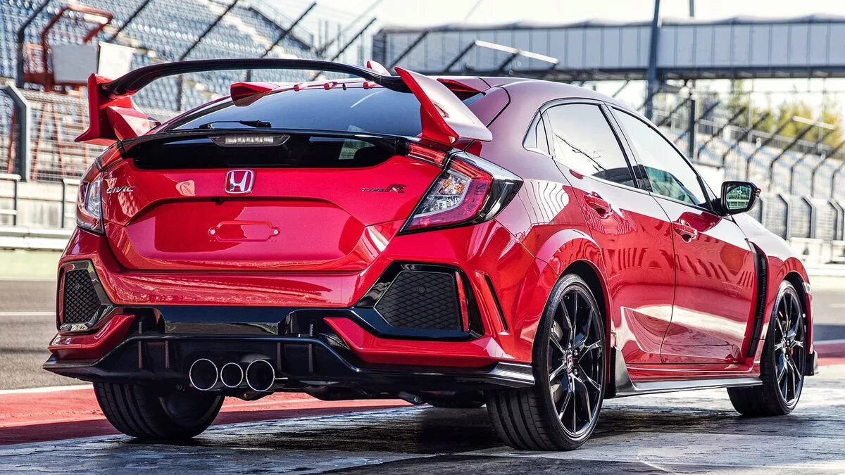 Civic type r купить. Хонда Цивик тайпер. Хонда Цивик тайпер 2018. Honda Civic Type r 2021 Red. Honda Civic fk8 Type r 2018.