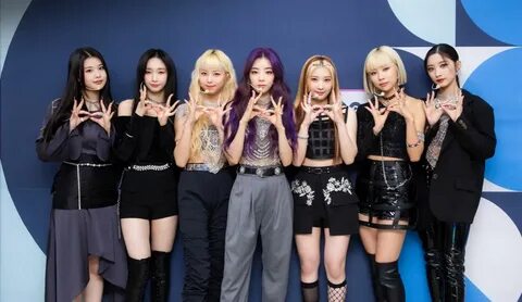 Kpop kiss