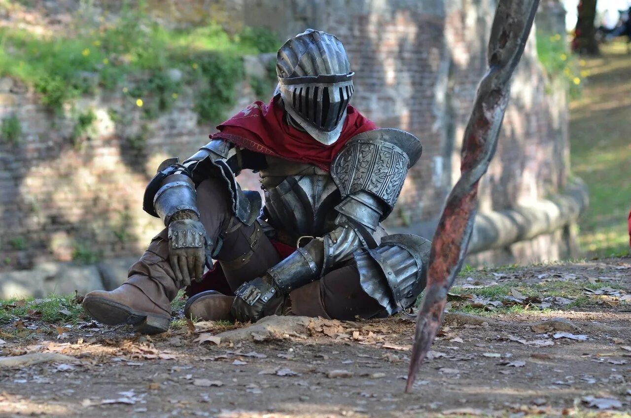 Dark cosplay. Dark Souls 3 косплей. Dark Souls 2 косплей. Дарк соулс 2 косплей. Косплей дарк соулс 3.