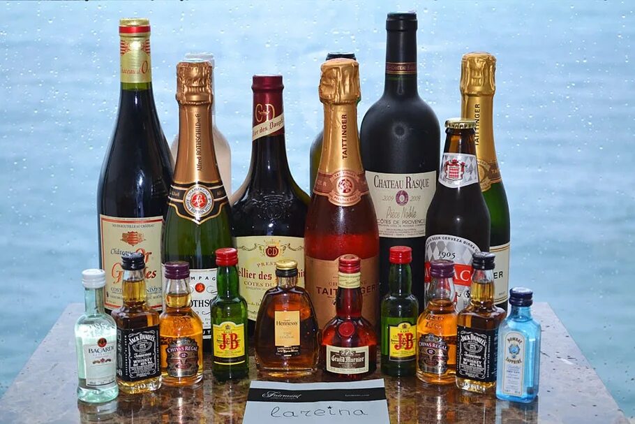 Спиртные напитки вина. Алкогольные напитки. Алкогольные напитки. Алкогольные напитки. Спиртные напитки вина.