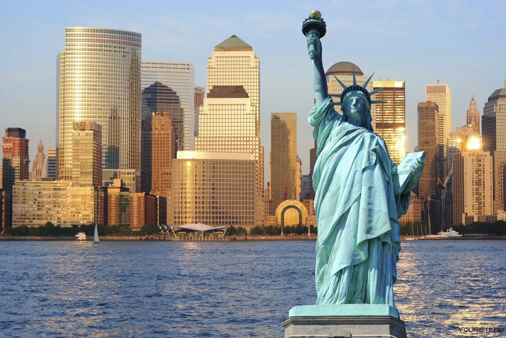 Статуя стран. Статуя свободы США. Нью Йорк стадия свободы. Штат Нью-Йорк статуя свободы. Статуя свободыфв НЬЮЙОРКЕ.
