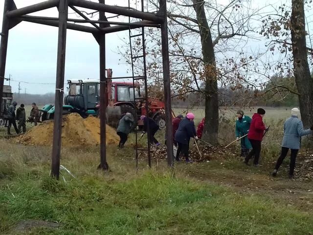 Погода индустриальный кашарский район ростовская область. Поселок Индустриальный Кашарский район Ростовская область. Дибровый Кашарский район. Посёлок Первомайская Ростовская область Кашарский район. Совхоз индустрия Кашарский район Ростовская область.