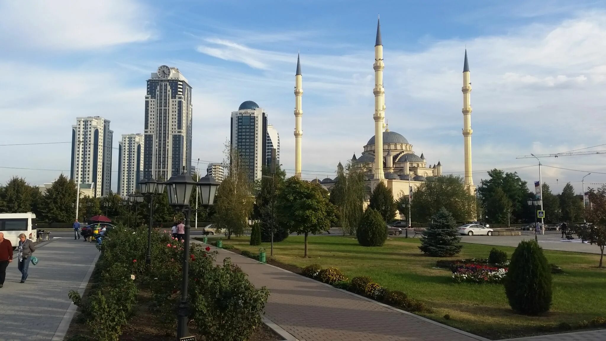 Город назвали грозным. Столица Чечни Грозный. Город Грозный Чеченская Республика. Город Грозный 2020 Чеченская Республика. Столица Чечни 2023.