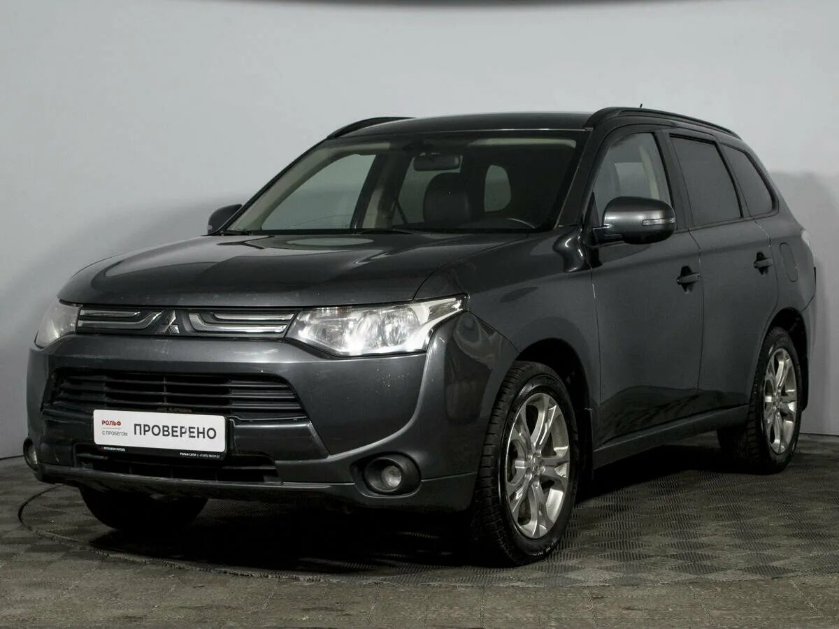 Аутлендер 4 поколения. Митсубиси Аутлендер 2013. Mitsubishi Outlander 2013. Митсубиси Аутлендер 2013г.