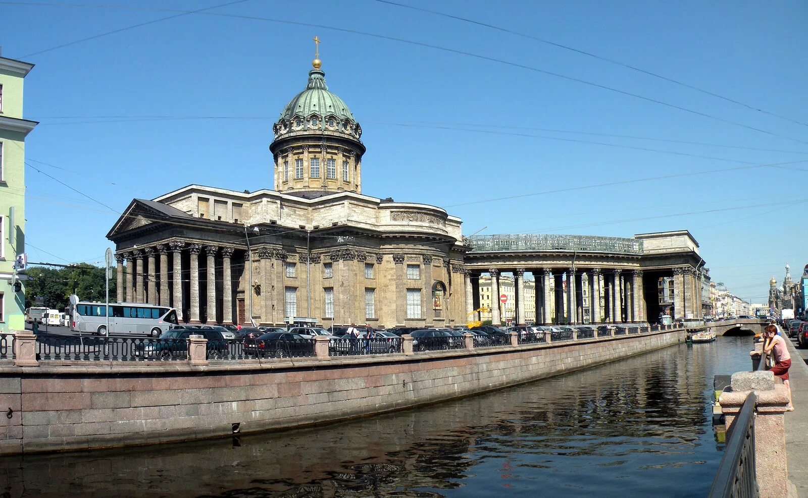 Памятники архитектуры питера. Памятники архитектуры петербурга. Купол казанского собора в петербурге. Памятники архитектуры питера. Историческая архитектура петербурга.