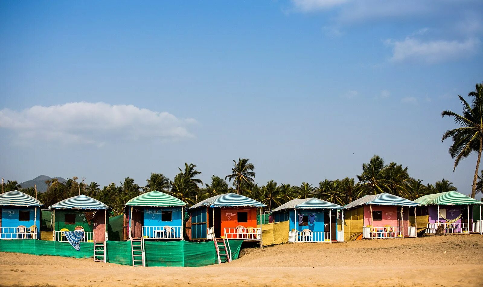 Южный чуть. Южный Гоа. Matashree Beach Huts Гоа. Ciarans, Палолем, Canacona, Goa, Индия. Лобне Гоа.