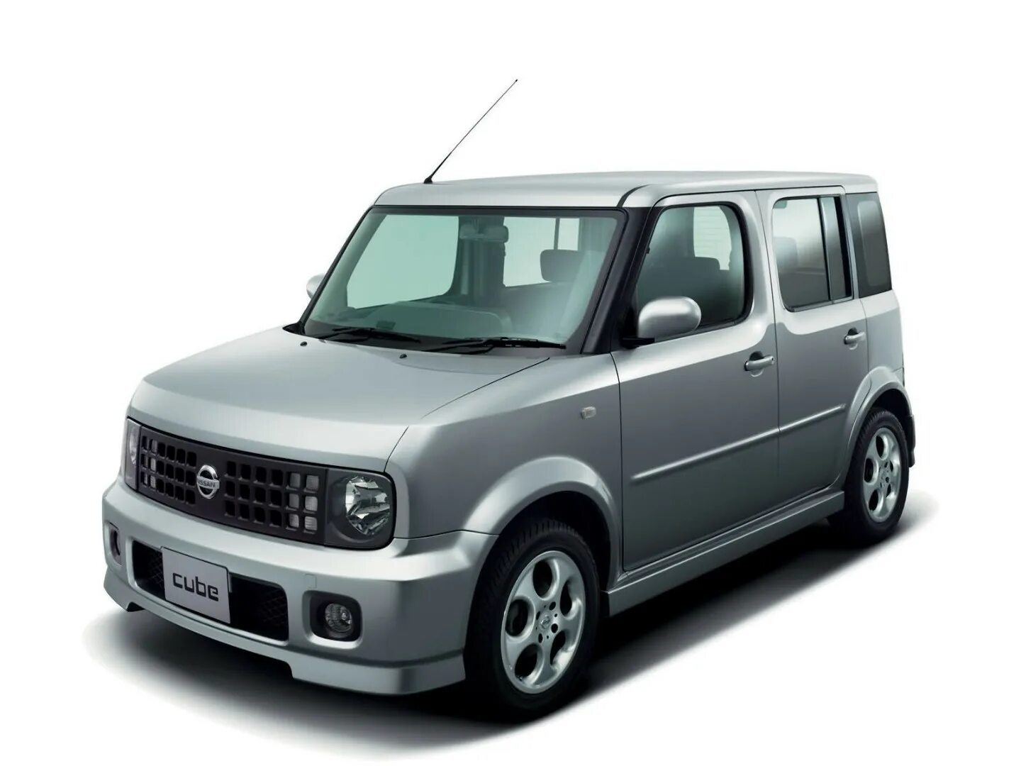 Cube машина. Nissan Cube z11. Nissan Cube II (z11). Nissan Cube (z11) 2002-2008. Nissan Cube 2003.