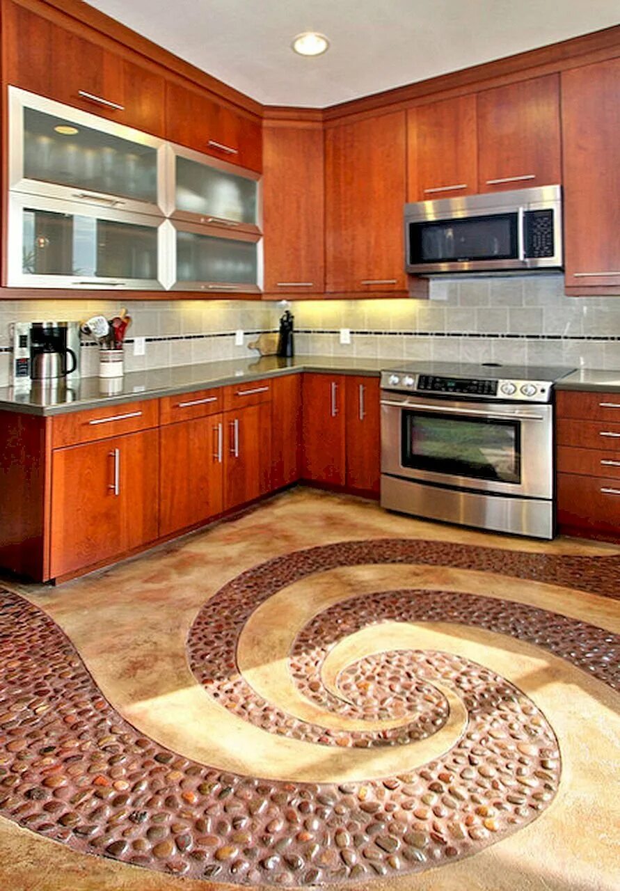 Что лучше положить на кухню. Линолеум для кухни. Красивый линолеум на кухню. Половая плитка на кухню. Красивая плитка на кухню на пол.