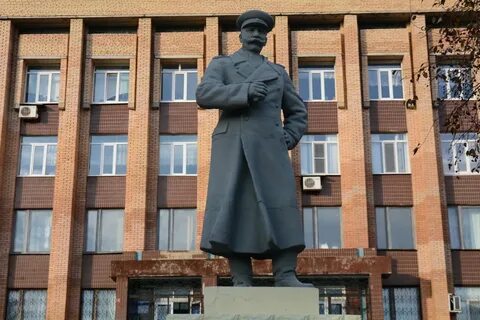 Памятник семенам