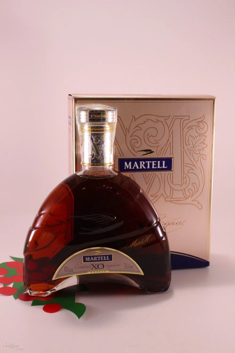 Коньяк Мартель Хо. Martell Cognac XO 70. Мартель кальвадос. Мартель коньяк 800 долл. Martell коньяк купить