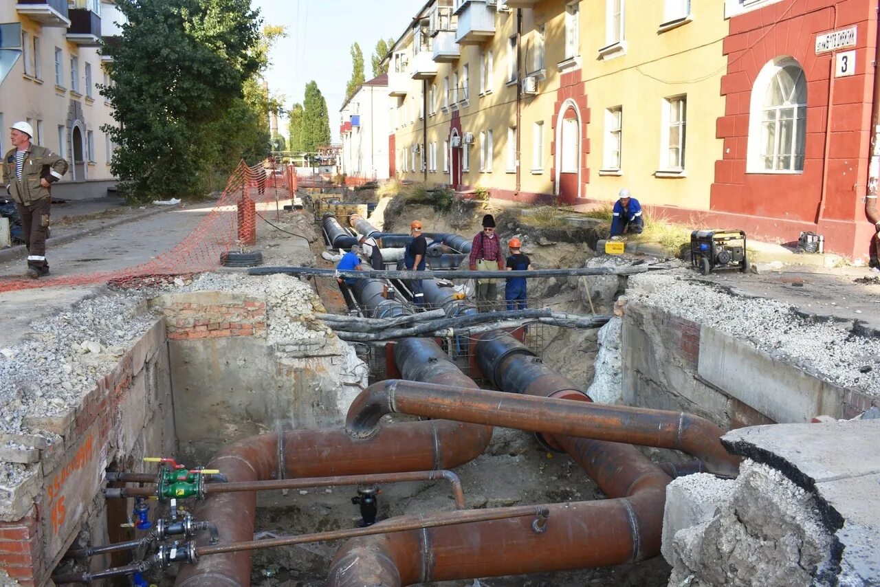 Отопительный липецк. В Бердянске к отопительному сезону подготовились уже на 90%. Квадра Липецк бунеев. Улица Коммунальников 100. Подготовка к отопительному сезону картинки.