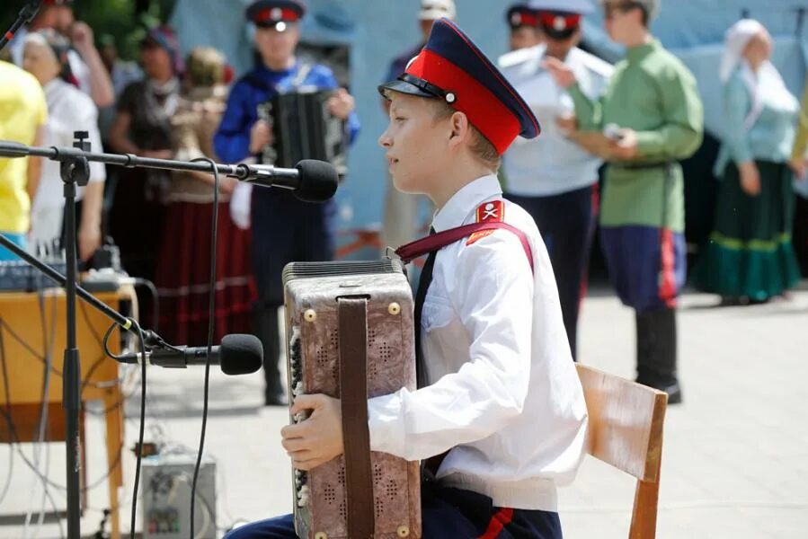 Молодежный волгоградской области. Фестиваль три четыре Волгоград 2022. Молодежный фестиваль три четыре. Фестиваль 34 Волгоград 2022. Фестиваль 34 в Волгограде июнь.