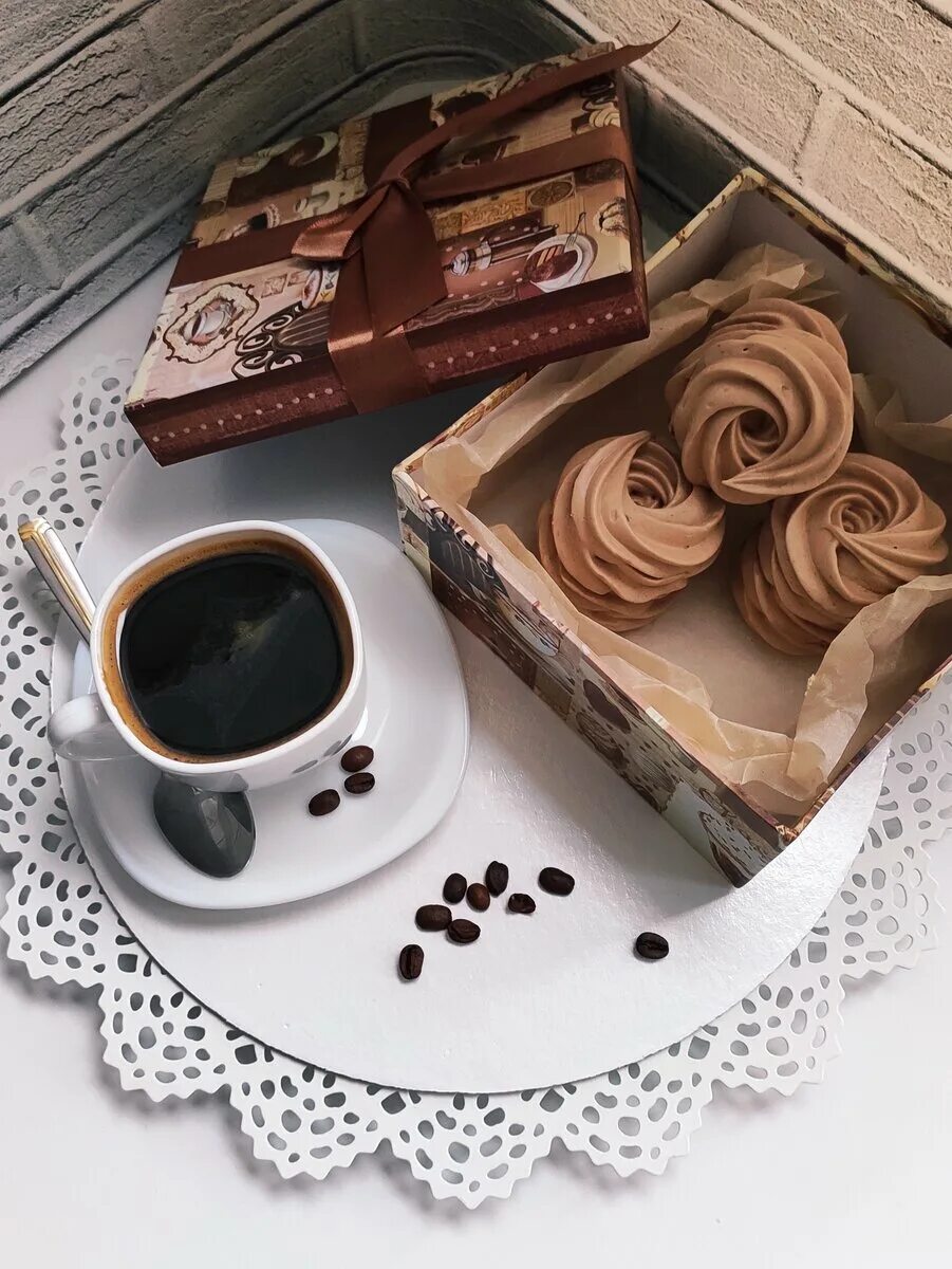 кофейный зефир. завтрак безе,зефир кофе. кофейный зефир рецепт. кофейный зефир. зефир коричневый.